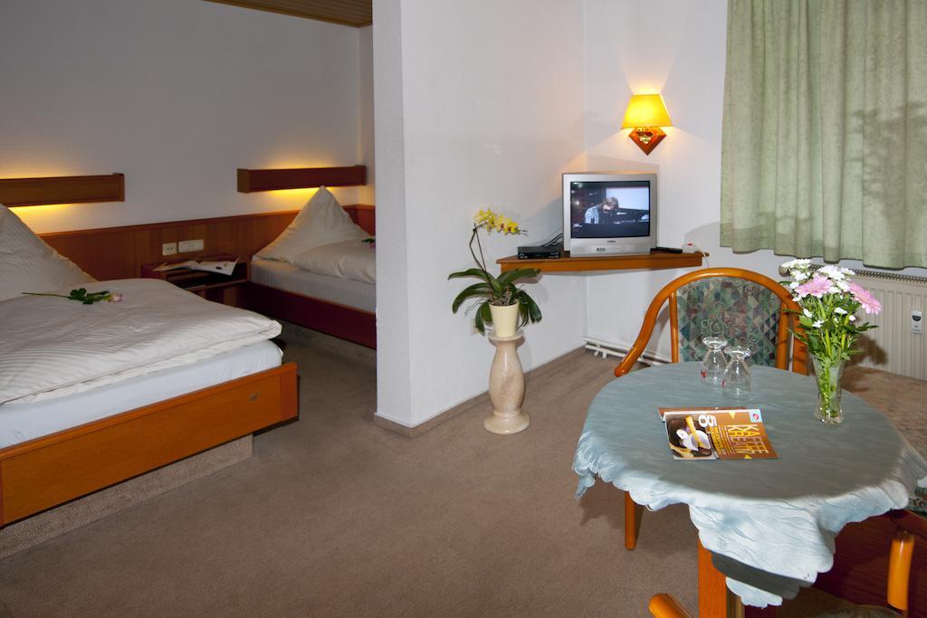 Pension Cafe Suzette Gotha Rum bild